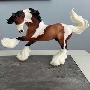 Breyer Gypsey Vanner